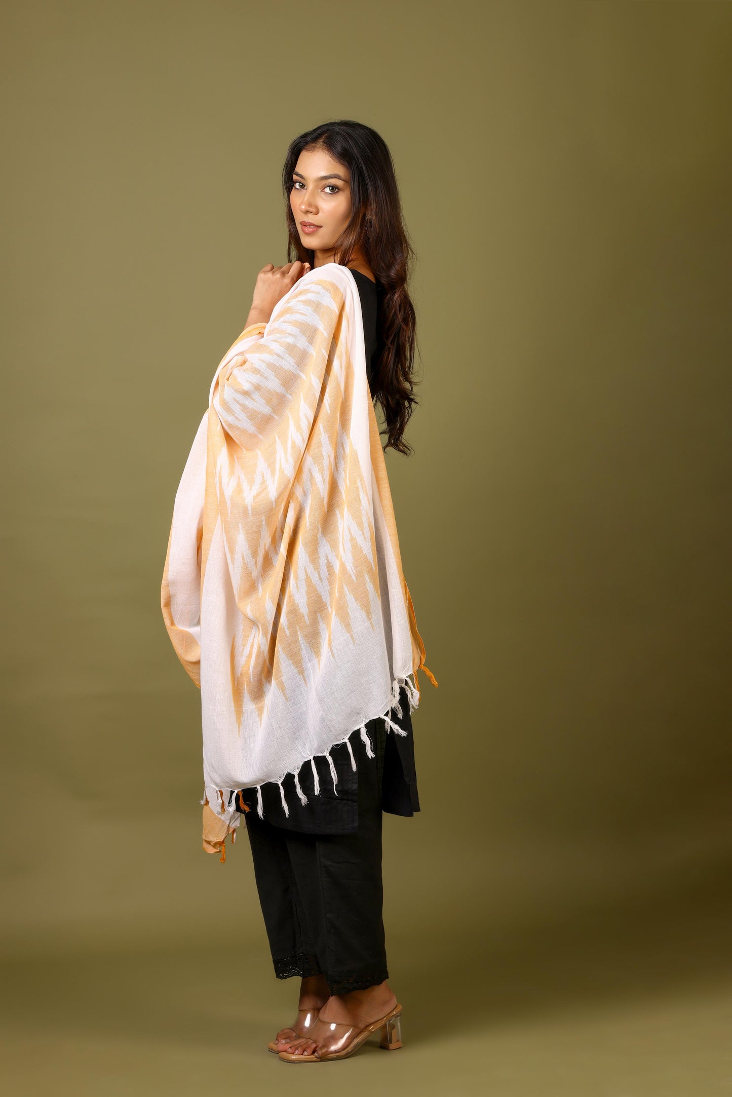 OMVAI The IKAT Dupatta with Tassels - Pastel Apricot
