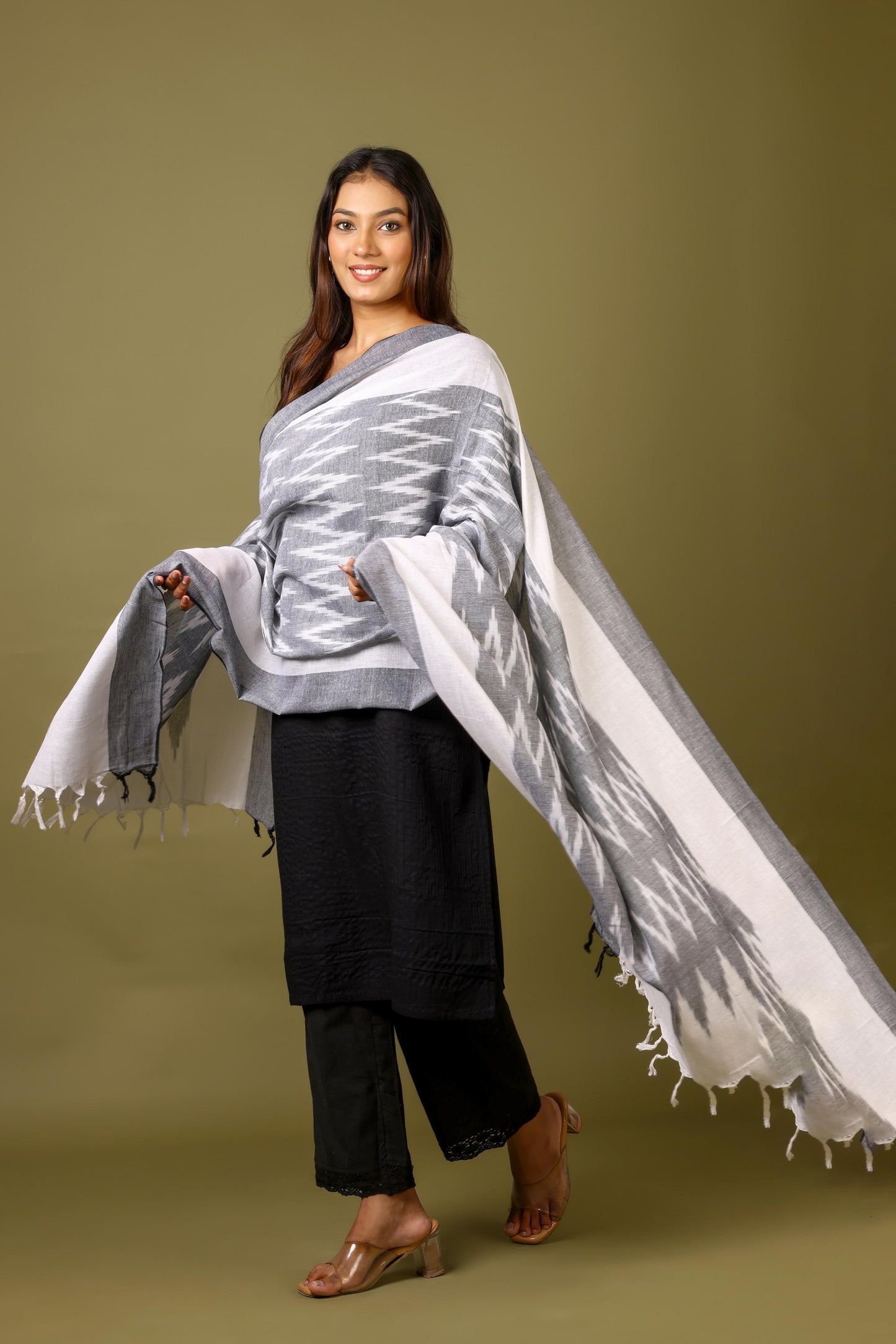 OMVAI The IKAT Dupatta with Tassels - Steel Grey