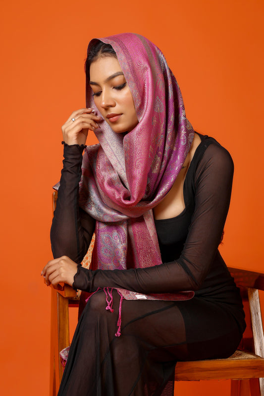 OMVAI Ornamental Paisley Premium Woven Silk Stole - Lavender