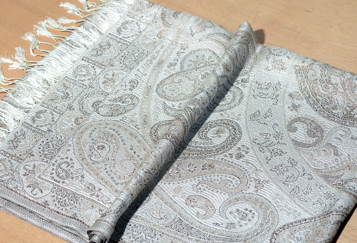 OMVAI Victorian Paisley Pattern Micro Art Silk Stole - Pearl Beauty