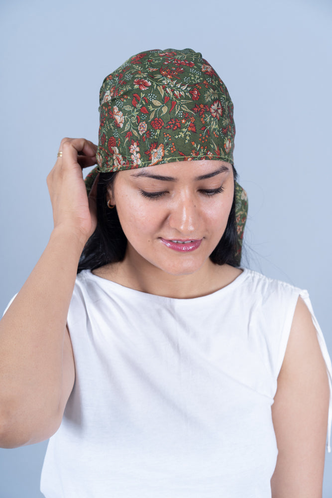 What are the Best Ways to Tie a Silk Scarf, Stole, or Muffler for Different Face Shapes?