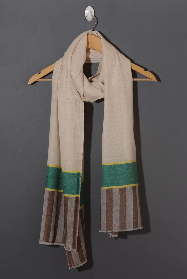 How Is a Kashmiri Shawl Different from a Regular Woolen Shawl?