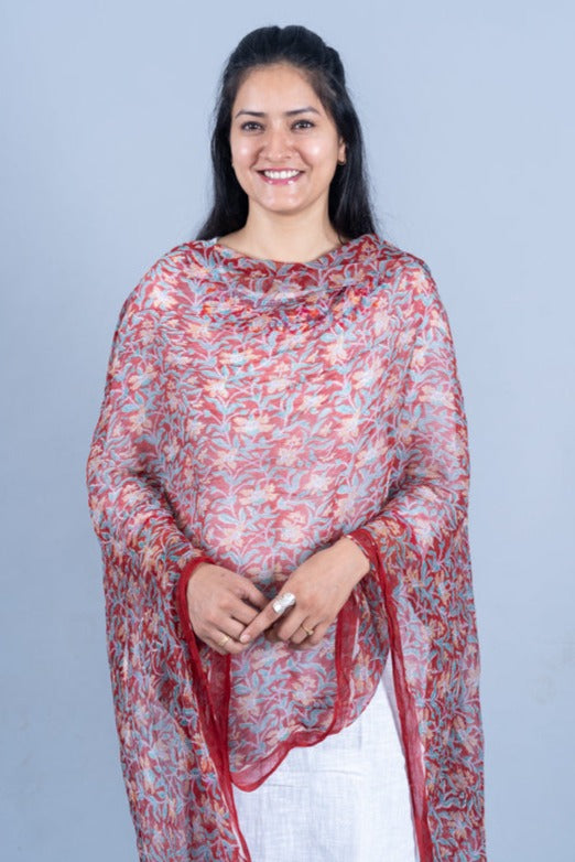 OMVAI Phool Bel Chiffon Dupatta