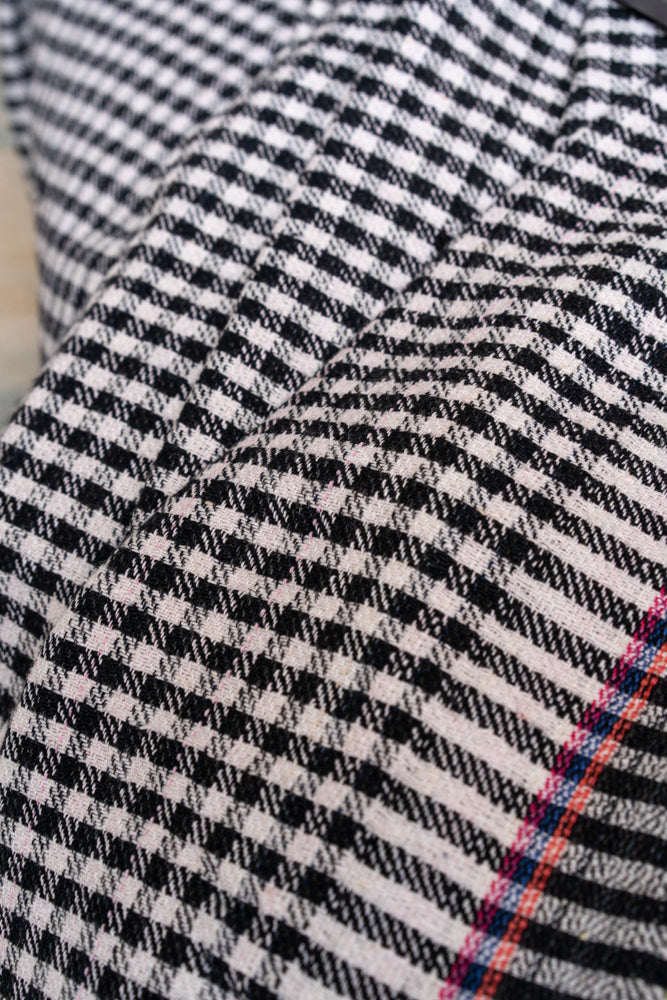 OMVAI Mini Checks Cotton Woven Throw Blanket / Comforter -Black & White