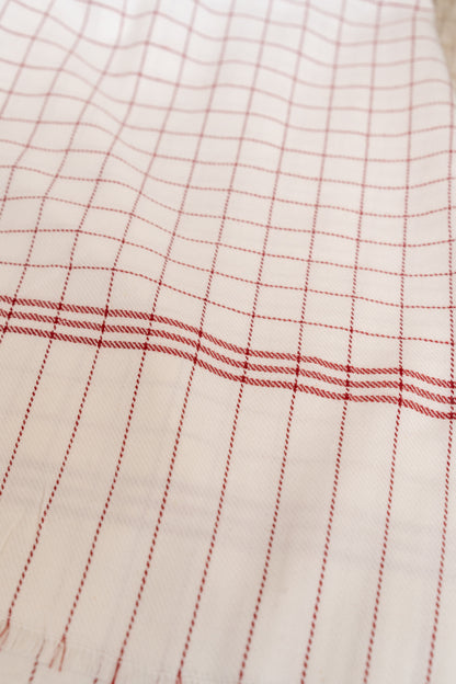 OMVAI Vintage Super Soft  Checks Cotton Woven Throw Blanket / Comforter - Red