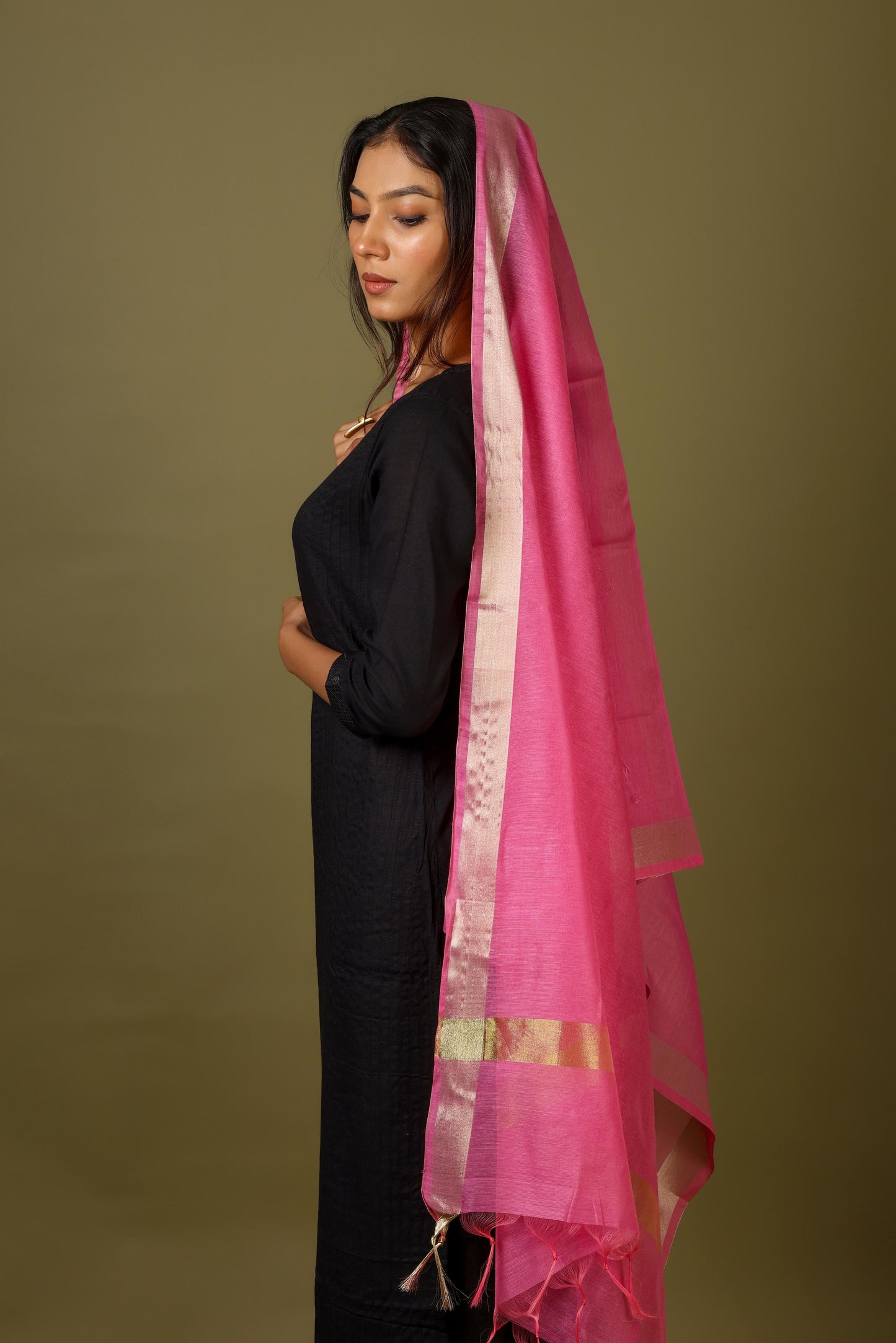 OMVAI Golden Border Chanderi Silk Dupatta - Hot Pink