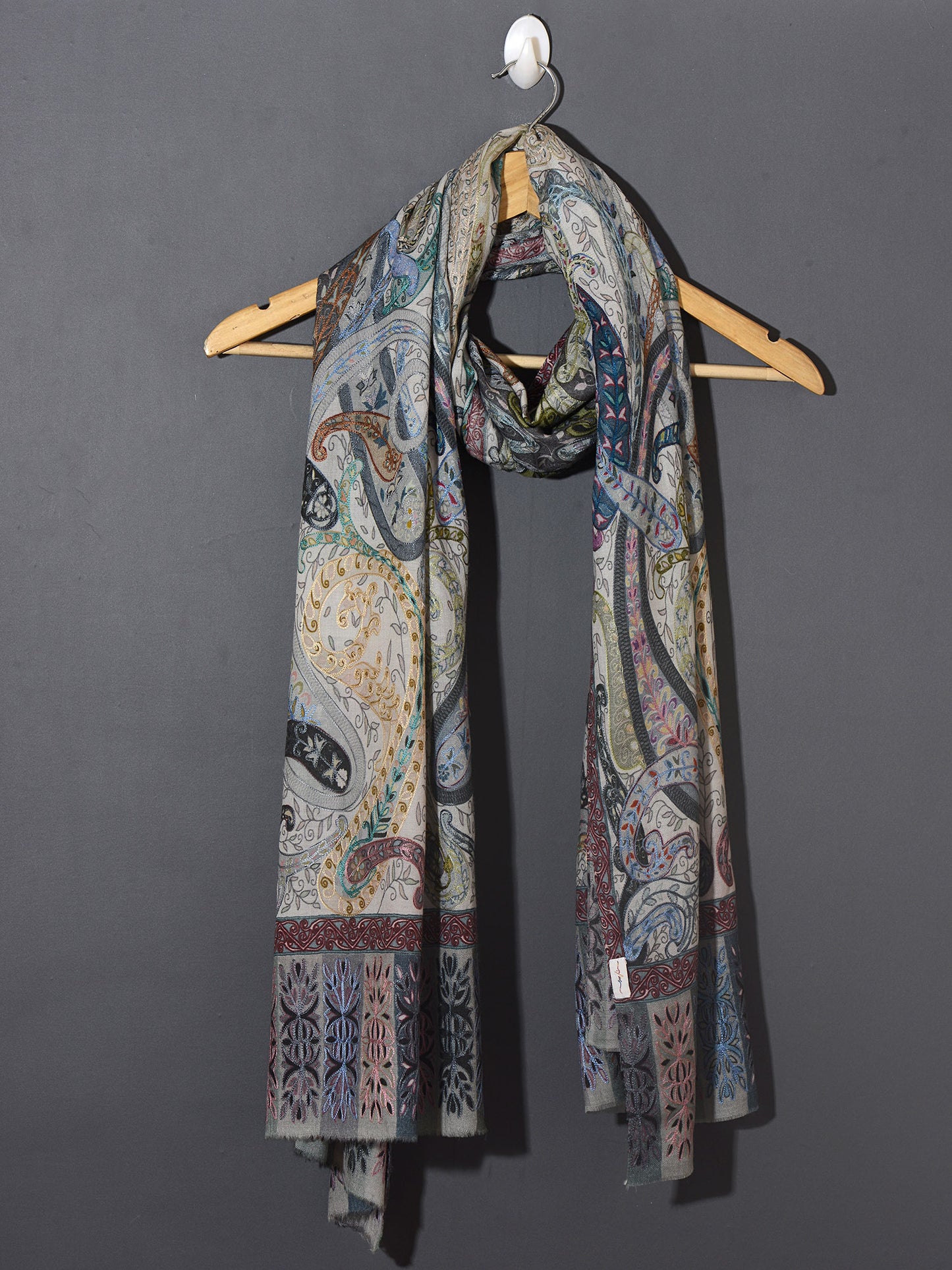 OMVAI Kalamkari Kani with Embroidery - Shades of Grey pastels