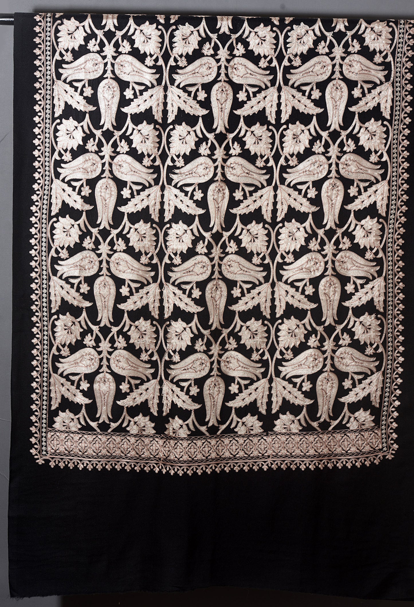 Zabaf Exquisite Embroidered Stole - Midnight Black