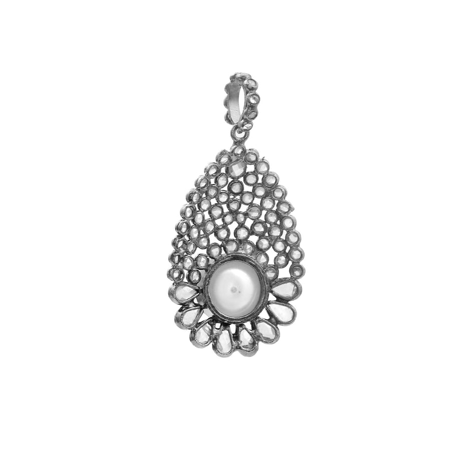 Spectacular Silver Pendant with Pearls and white Topaz