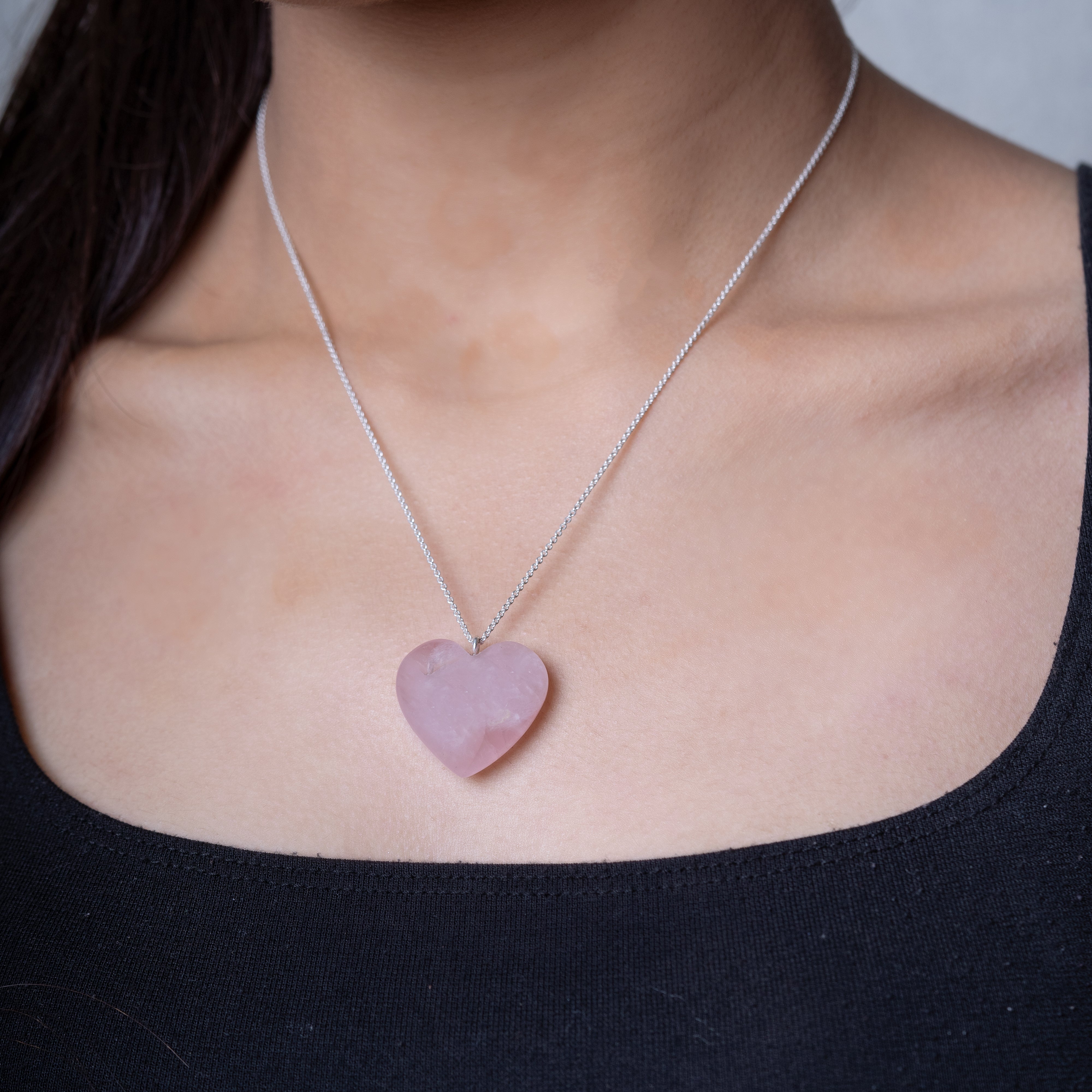 OMVAI : "HEART" Healing Pendant : Natural Rose Quartz (Pink)