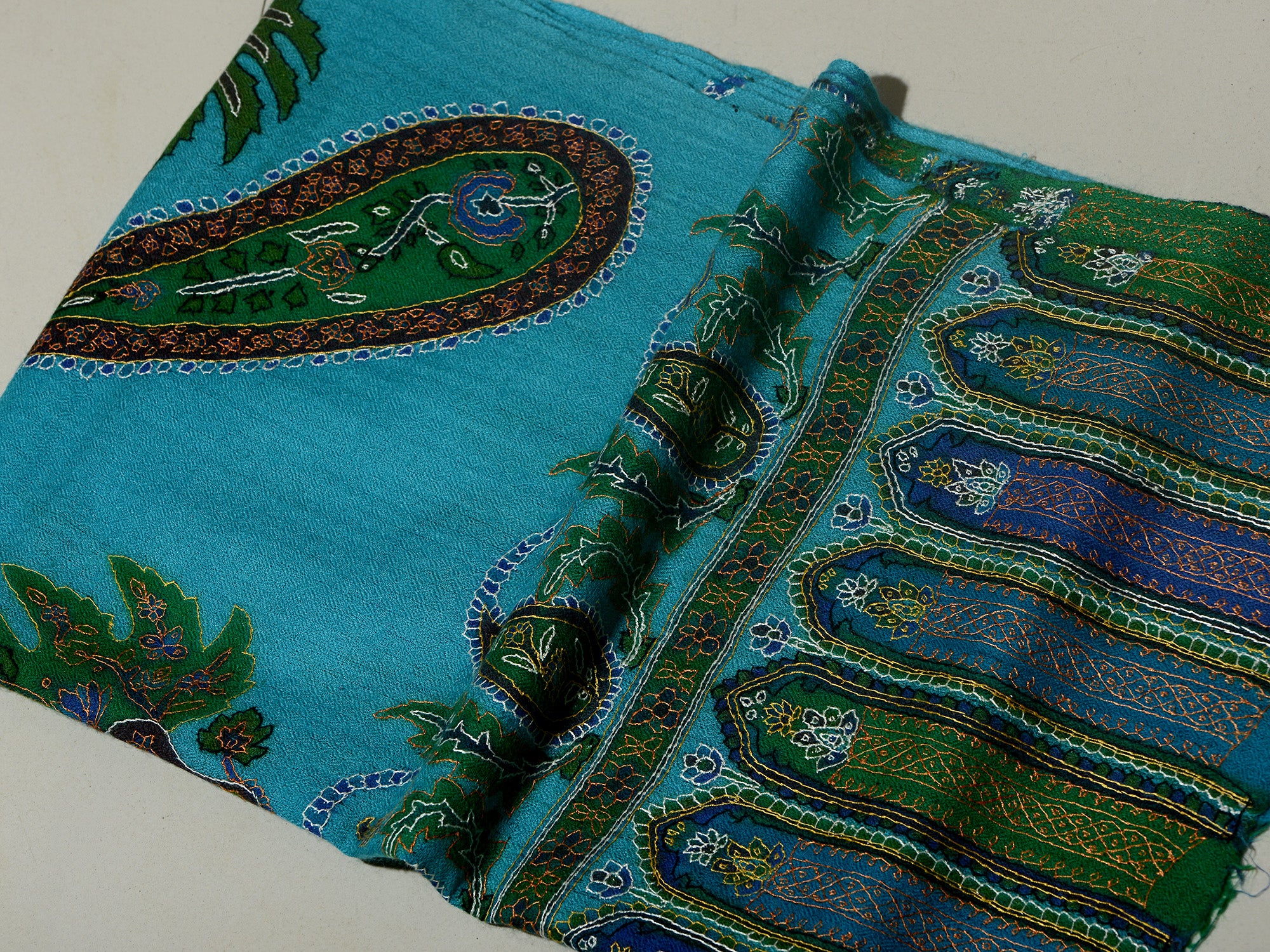 PAISLEY FLORAL Exquisite Kalamkari Kani Stole with Hand embroidery - Blue